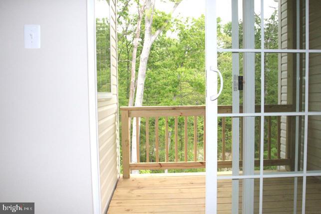 Building Photo - 7568 Stonehouse Run Dr