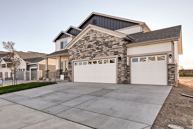 Building Photo - 3 Bedroom 2 1/2 Bath in Northwest Loveland