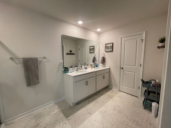 Building Photo - New Construction 4BR 2.5BA | The Falls at ...