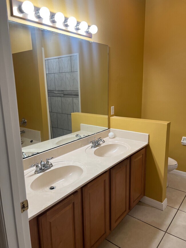 Building Photo - 4359 Spring Blossom Dr