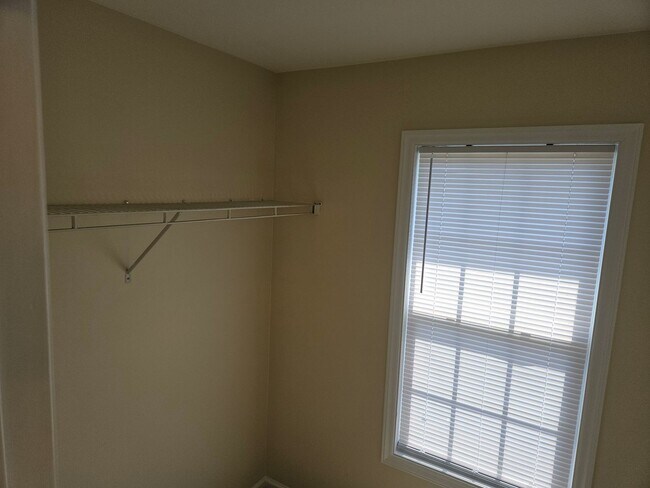 Building Photo - 5217 Anchorage Way