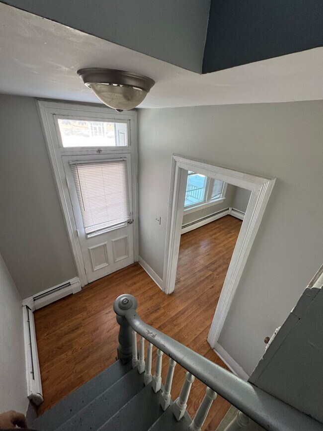 Building Photo - 1041 Dreher Ave