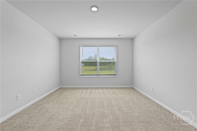 Building Photo - 231 Skylark Rd