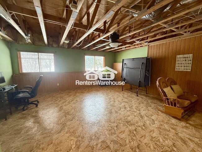 Building Photo - SFH - 6 Bed Farmington for Rent - Avail May 2026