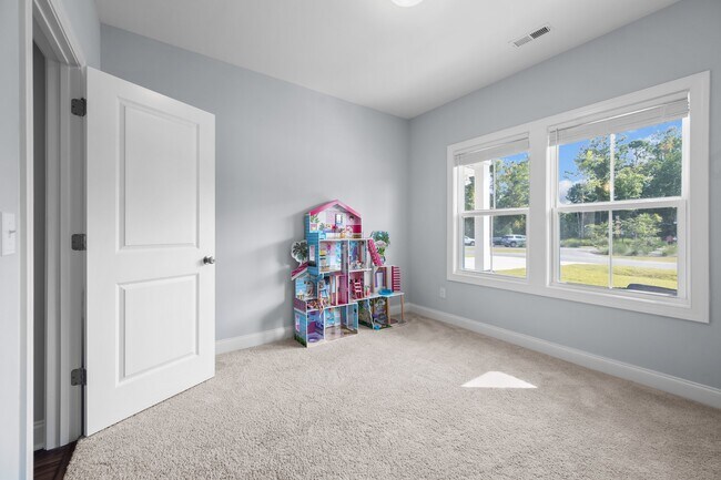 Building Photo - 85 E Hennings Wy