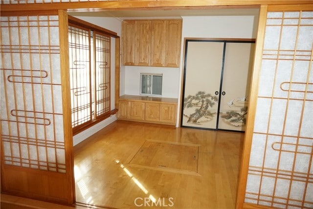 Building Photo - 1200 Oakwood Dr