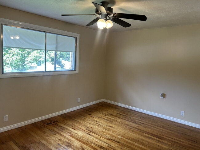 Building Photo - 128 Fowler Ave
