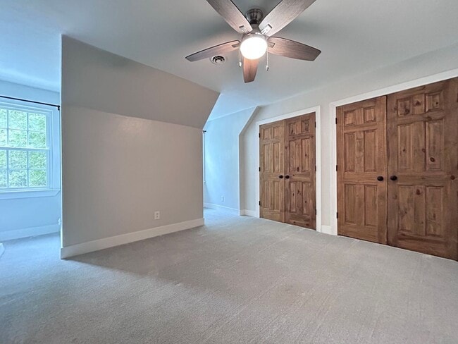 Building Photo - Charming Waterfront Home in Sought-After Chesopeian Colony "ASK ABOUT OUR ZERO DEPOSIT"