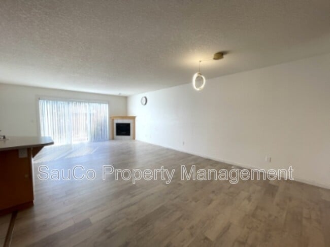 Building Photo - 14496 NW Alta Ln