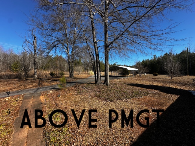 Building Photo - Campobello Country Living