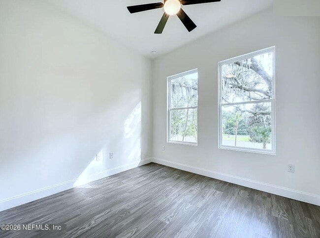 Building Photo - 5395 Heckscher Dr