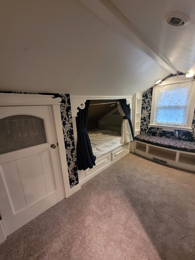 Building Photo - 3 Bedroom 1.5 Bath Cottage-Old Southwest