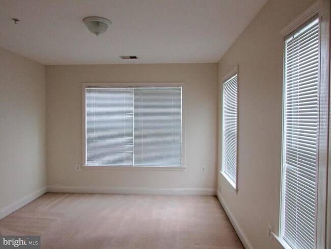 Building Photo - 4314 Vintage Ivy Ln