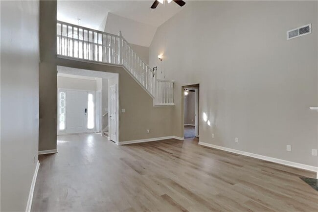 Building Photo - 7240 Coral Lake Dr