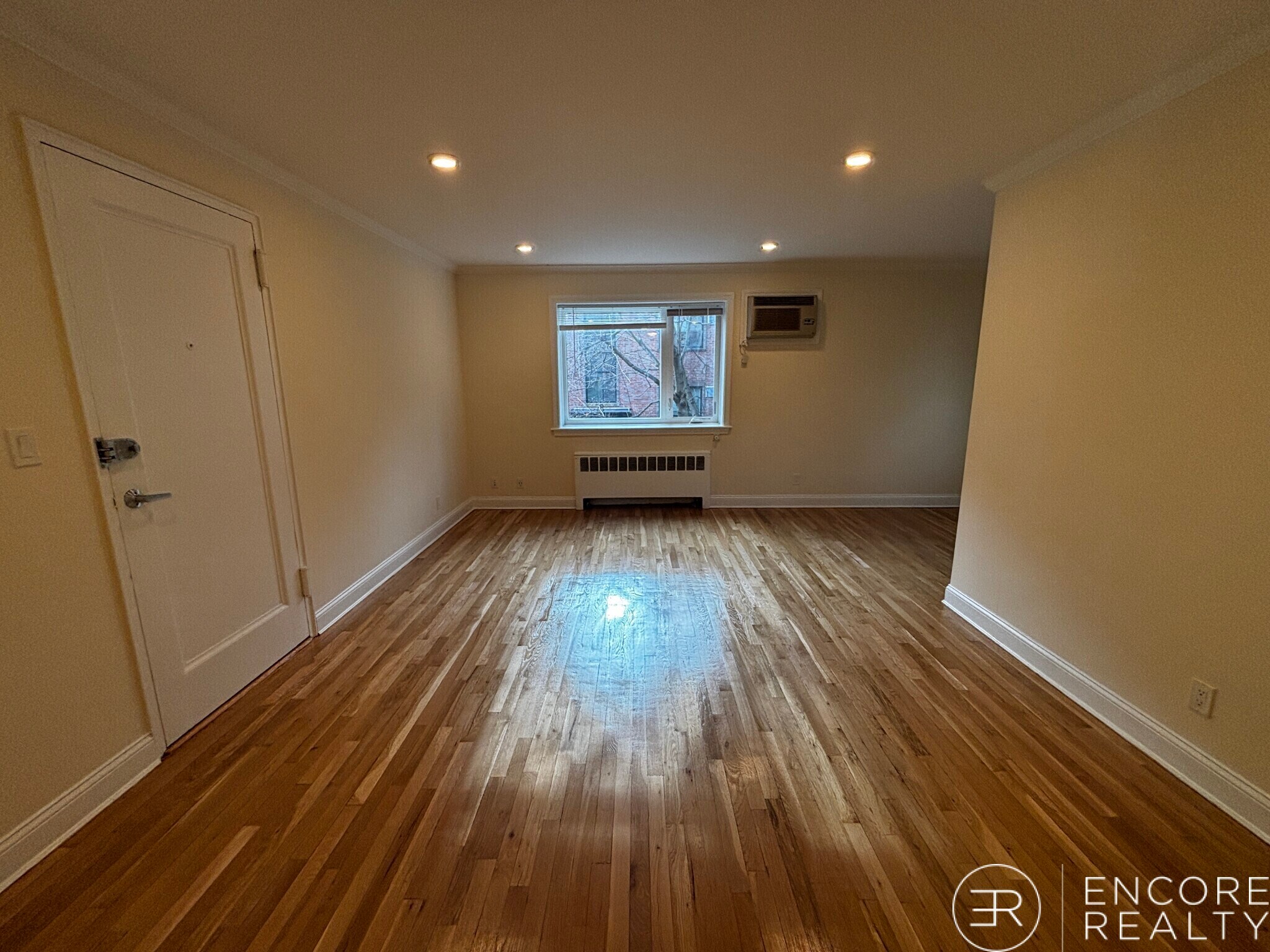 Building Photo - 105 Longwood Ave