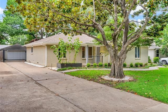 Building Photo - 6815 Ravendale Ln