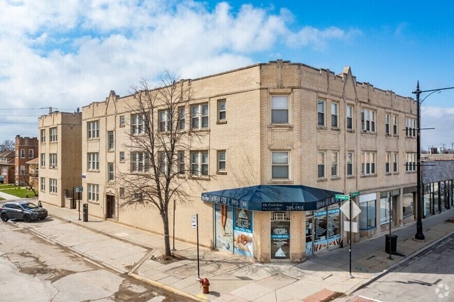 Primary Photo - 5503 W Belmont Ave