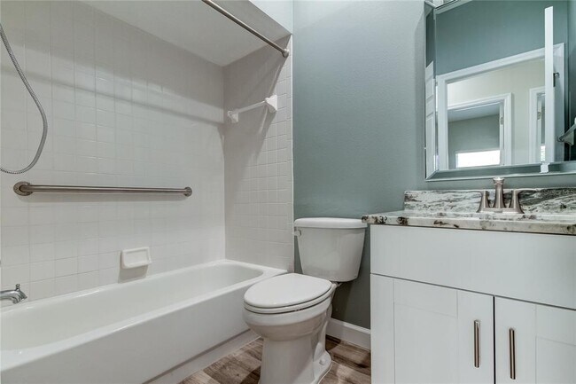Building Photo - 10426 Springrose Dr