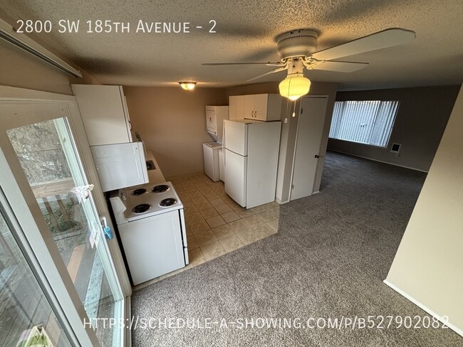 Building Photo - 2br Upstairs Unit - Water, Sewer & Garbage...