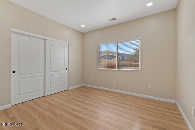 Building Photo - 9435 Stoney Creek Way