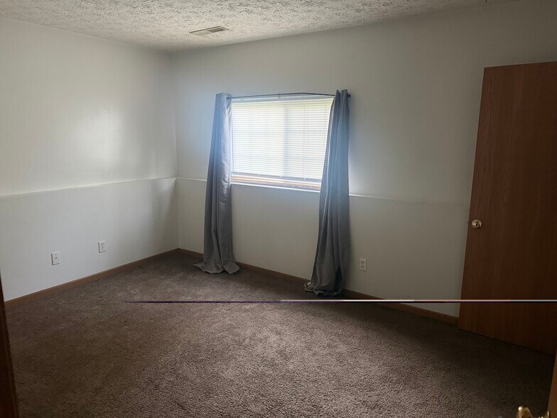 Building Photo - 1254 Wyley Ave