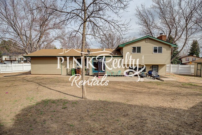 Building Photo - 1716 Wooten Rd