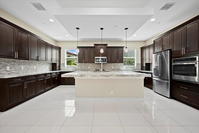 Building Photo - 7114 Edison Pl