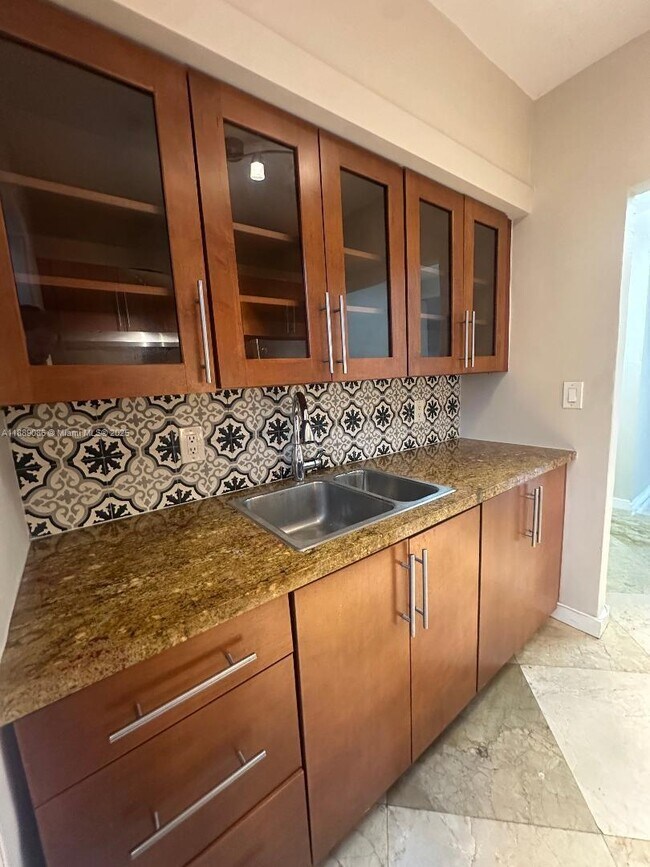 Building Photo - 780 82nd St