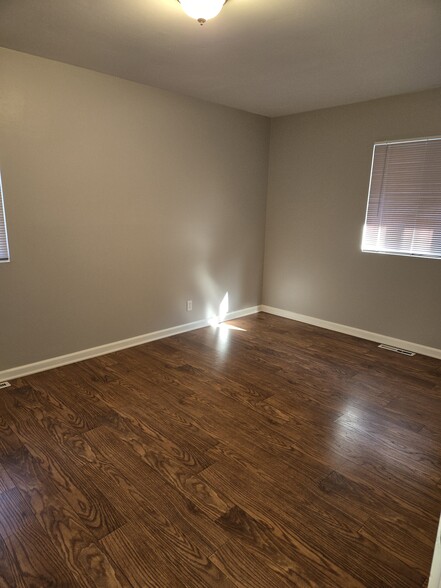 Master Bedroom - 120 W North Ave