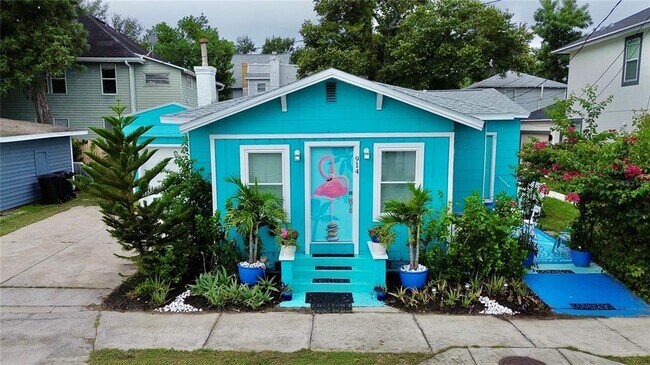 Building Photo - 914 8th St N