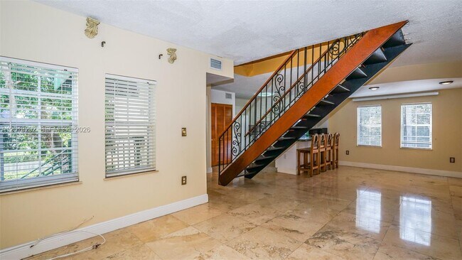 Building Photo - 3356 Bird Ave