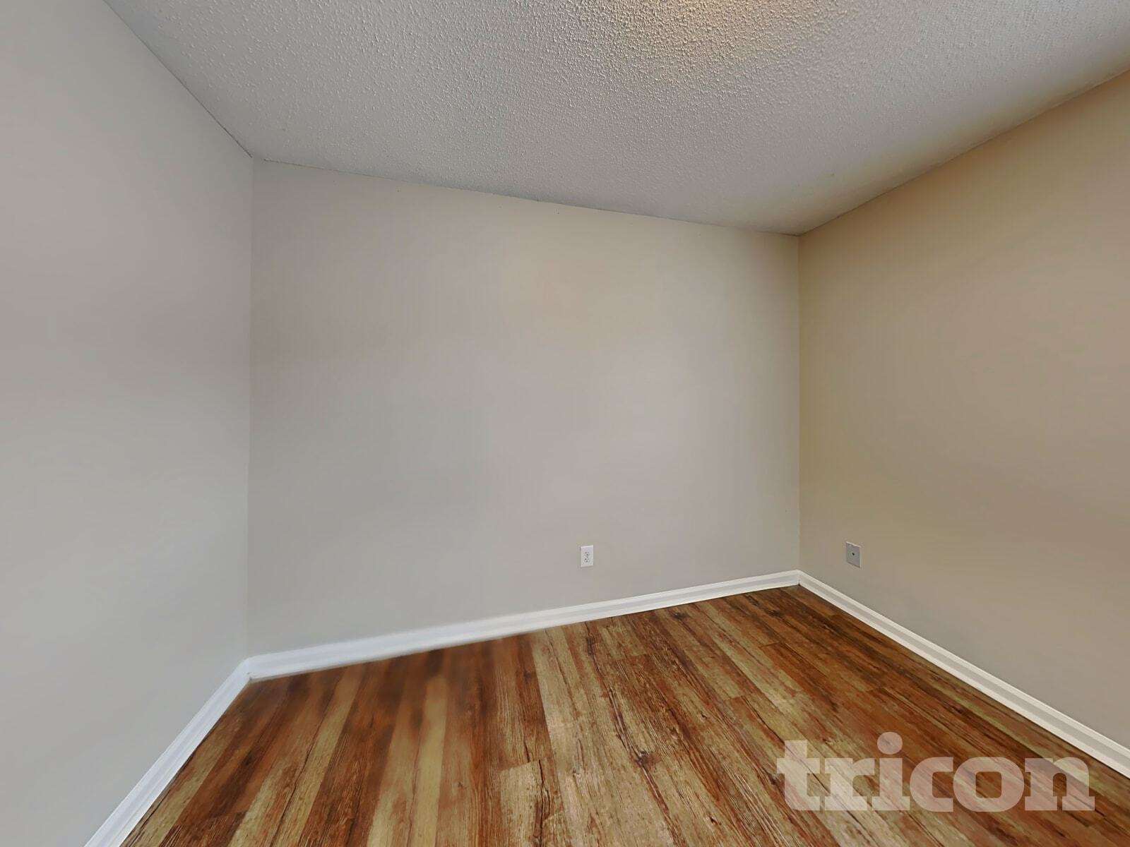 Building Photo - 115 Huntington Way