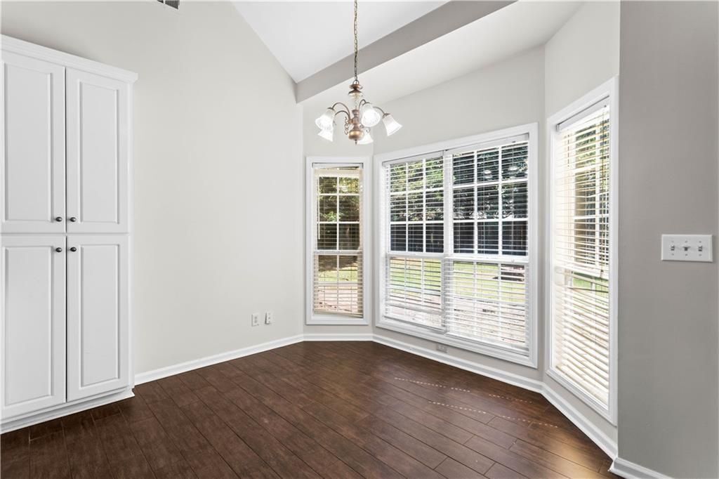 Building Photo - 965 Dogwood Park Dr