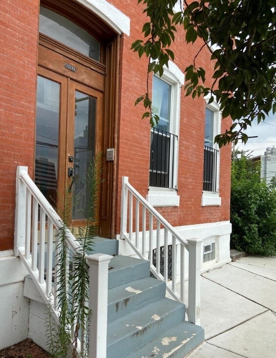 Building Photo - 3711 Lancaster Ave