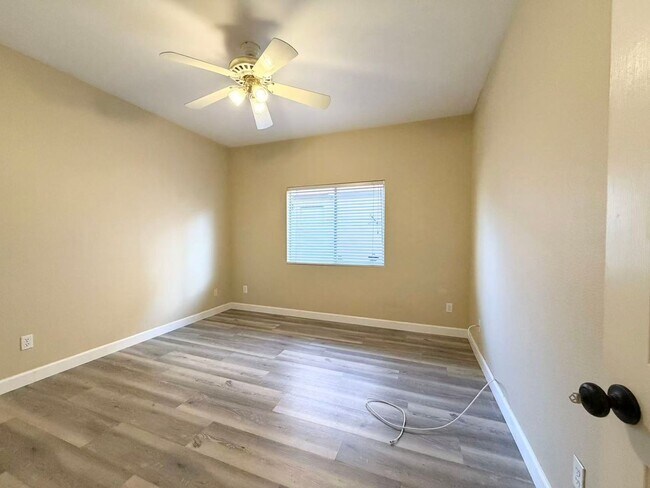 Building Photo - 2017 Sedona Path Way