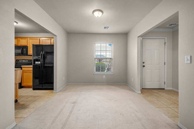 Building Photo - Great 3 Beds + 2 Baths Home with Solar Panels! Large Covered Patio!