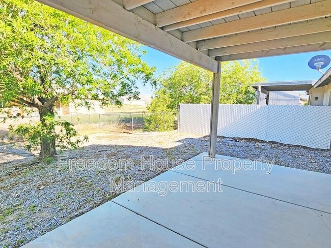 Building Photo - 1770 Pershing Ave