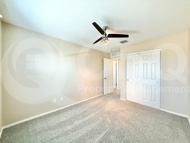 Building Photo - 1147 S Sawyer