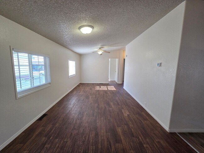 Building Photo - 5914 Sassy Rose Dr