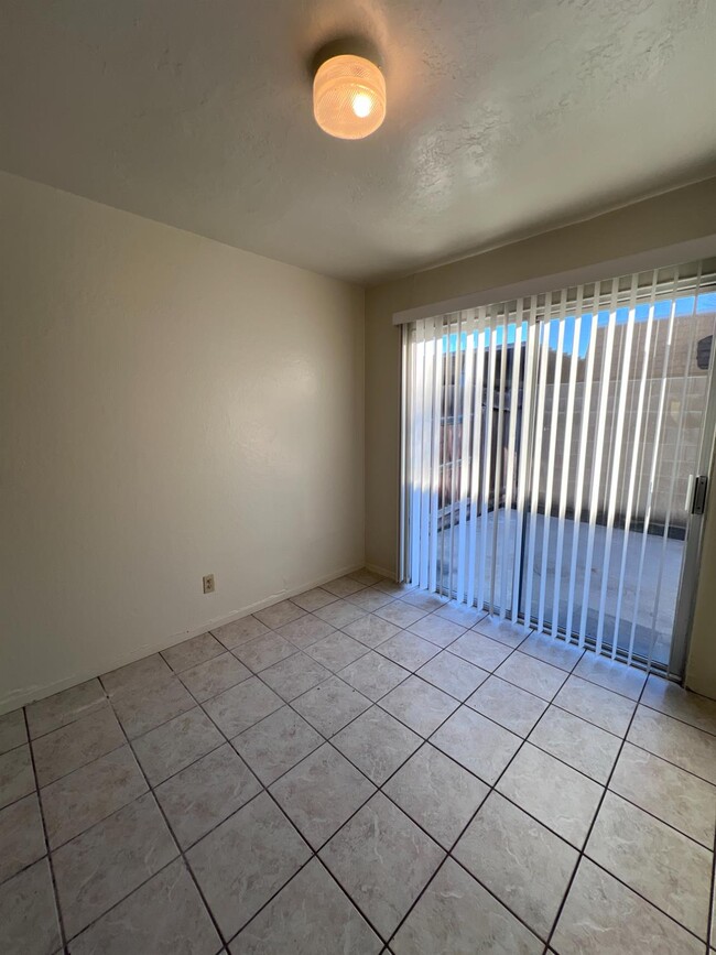 Building Photo - 481 Minnewawa Ave