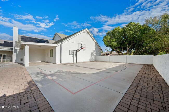 Building Photo - 4352 E Santa Rosa Pl