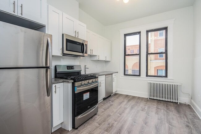 Primary Photo - 311 64th St