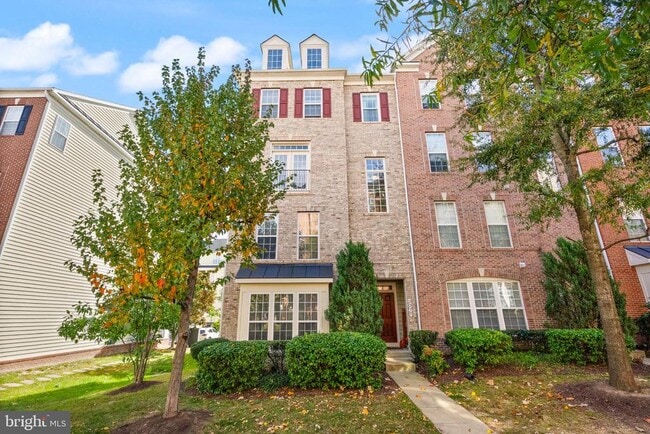 Building Photo - 2238 Margraf Cir