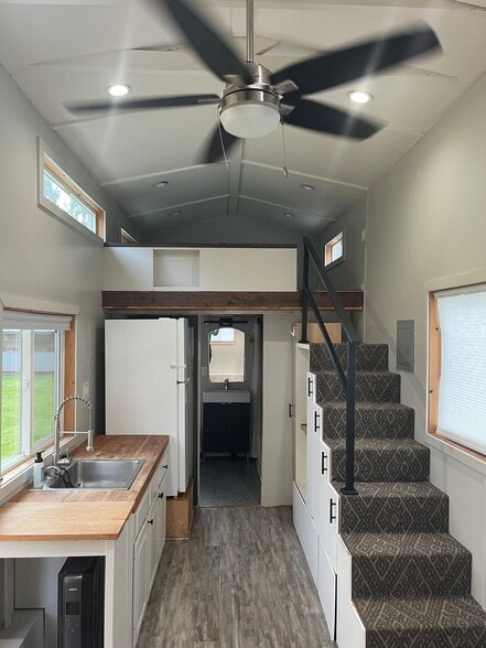 Building Photo - 9600 116th St NE