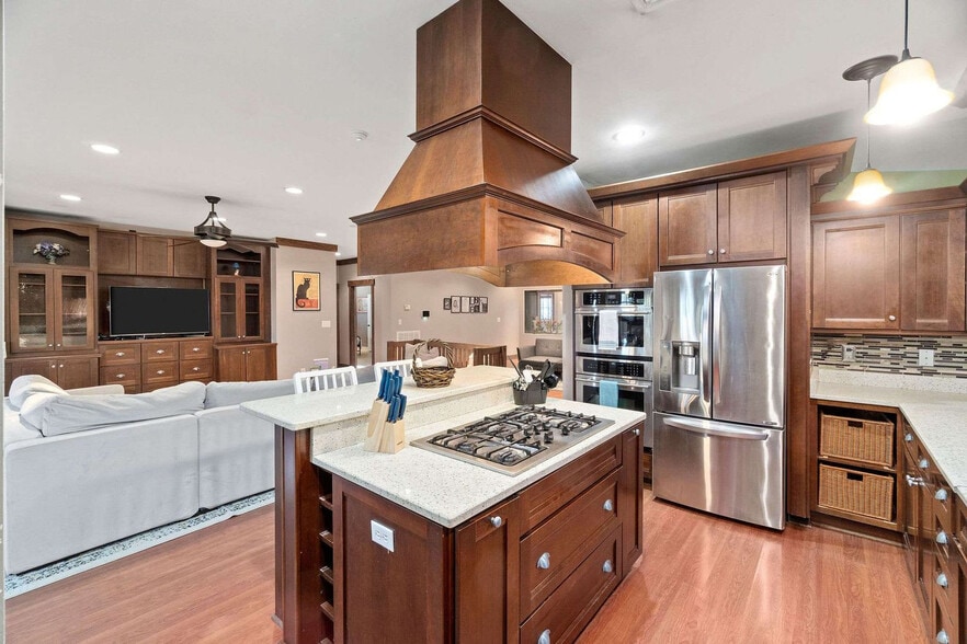 Building Photo - 209 Windmeade Cir