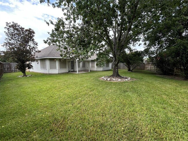 Building Photo - 8714 Willancy Ln