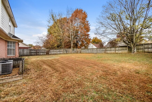 Building Photo - 4404 Shadow Ridge Dr