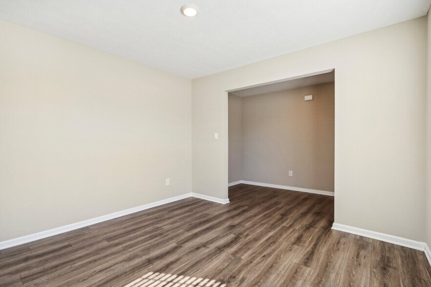 Building Photo - 537 Marsh Aster Dr