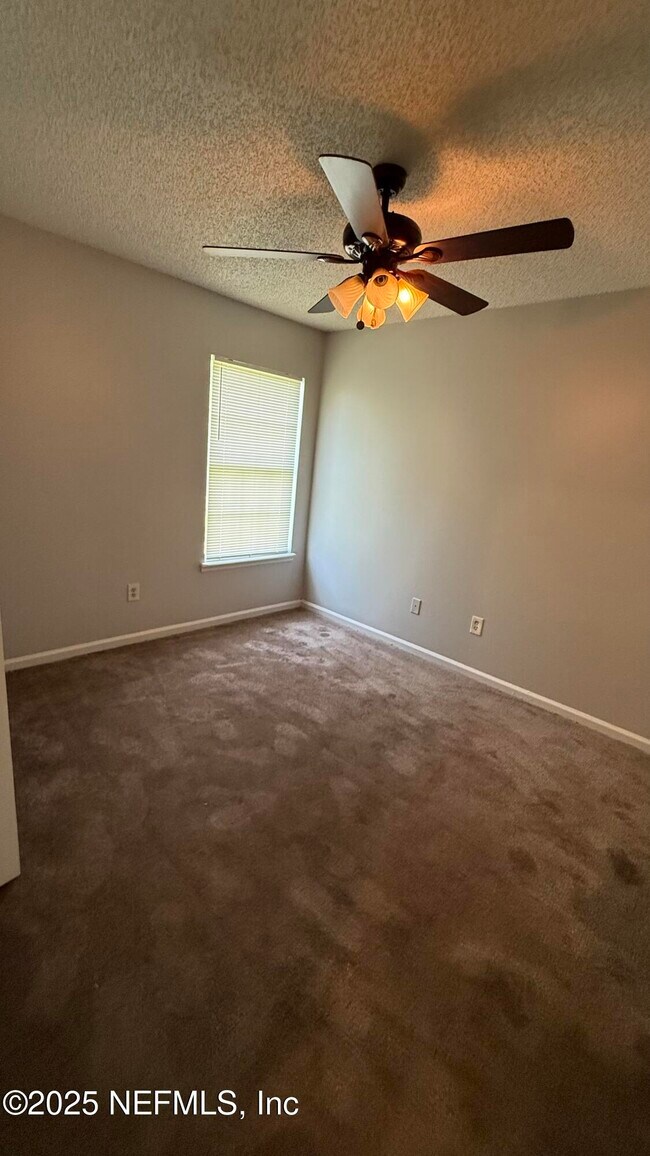 Building Photo - 8366 Rocky Creek Dr