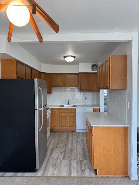 Kitchen - 3038 71st St